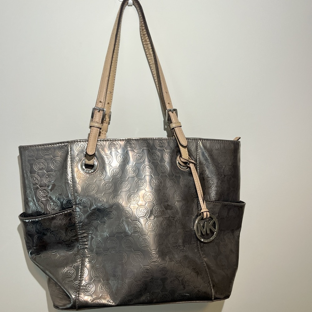 Michael Kors Bronze Metallic Tote Bag ❤️